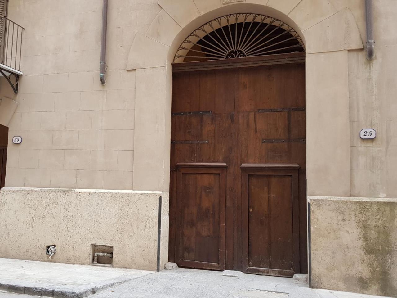 Butera Apartment Palermo Exterior photo